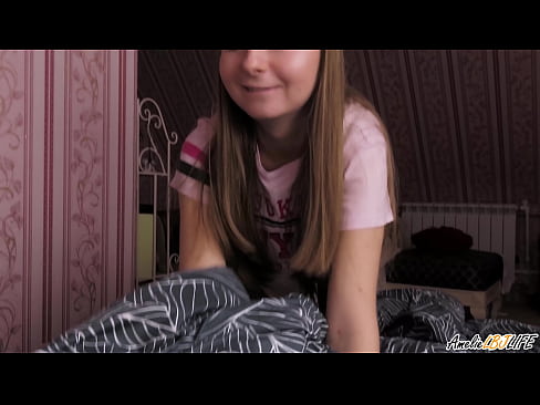 ❤️ Blondie duboko siše svoju drugu prijateljicu i dobiva spermu u usta ️ Porno kod nas ❌❤